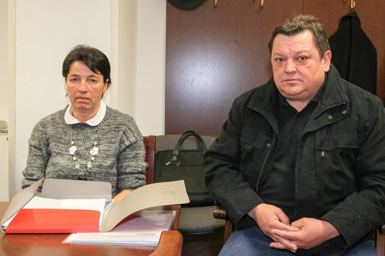 Urška Trotovšek in Damijan Ojsteršek pravico iščeta na sodišču. 