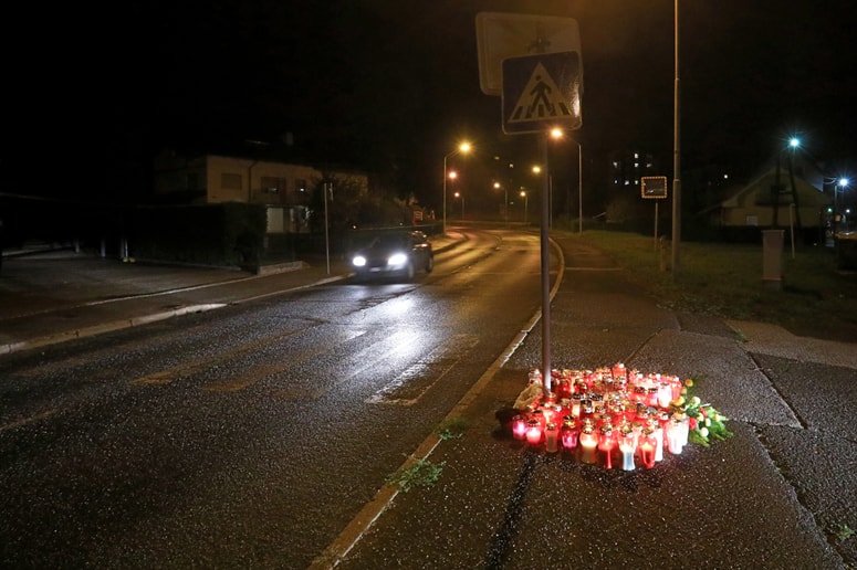 Brez zaviranja je na prehodu za pešce 27-letnico zbil nedaleč od njenega doma. 