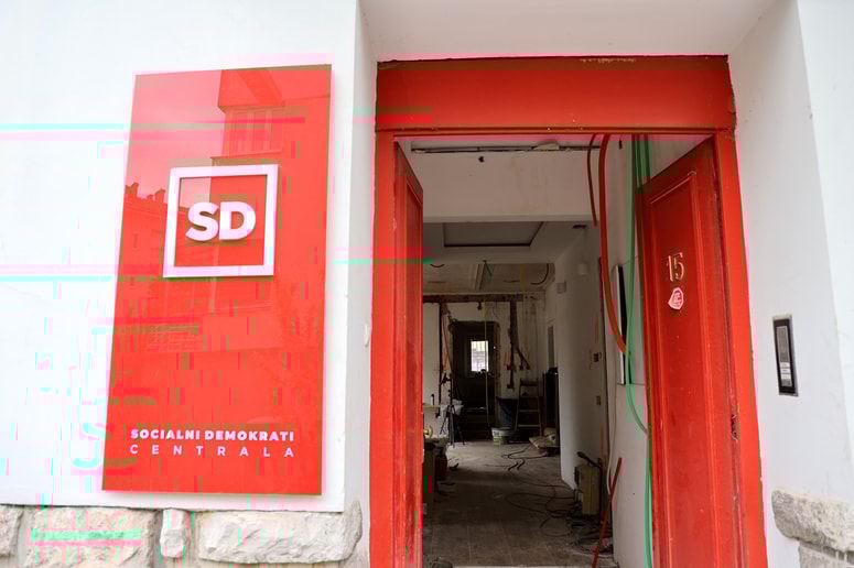 Vila v Levstikovi ulici v Ljubljani, ki je bila tri desetletja domovanje SD, gre v roke finančni družbi KD Group. 