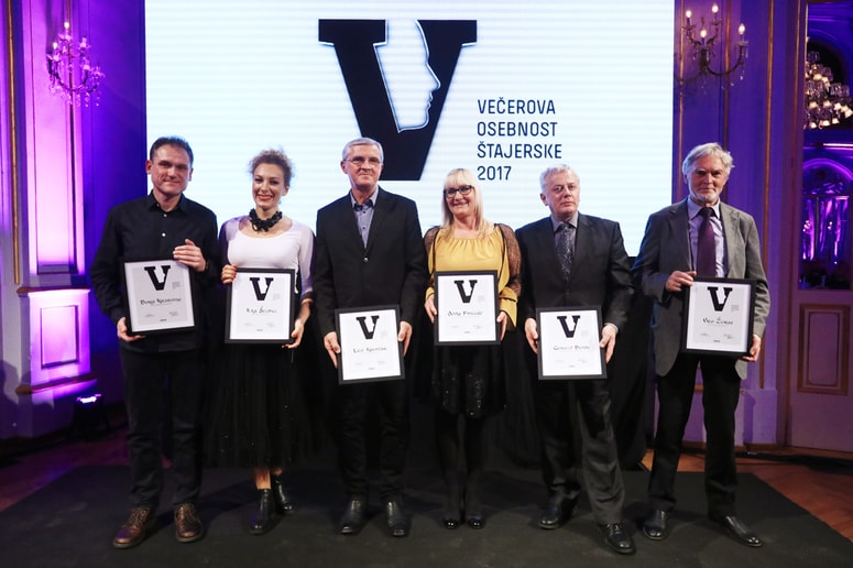 Lanski nagrajenci (od leve): Boris Krabonja, Ilka Štuhec, Leo Kremžar, Anka Fingušt, Gorazd Bende, Tone Žuraj (oče nagrajenca Vita Žuraja) 