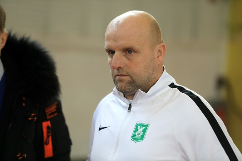 Robert Pevnik se je vrnil na klop članske ekipe zmajev.