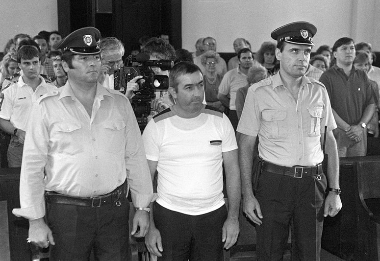 Peter Rotar ob izreku sodbe 31. avgusta 1992. Za umor Ivana Krambergerja je bil na prvostopenjskem sodišču obsojen na devet let zapora.