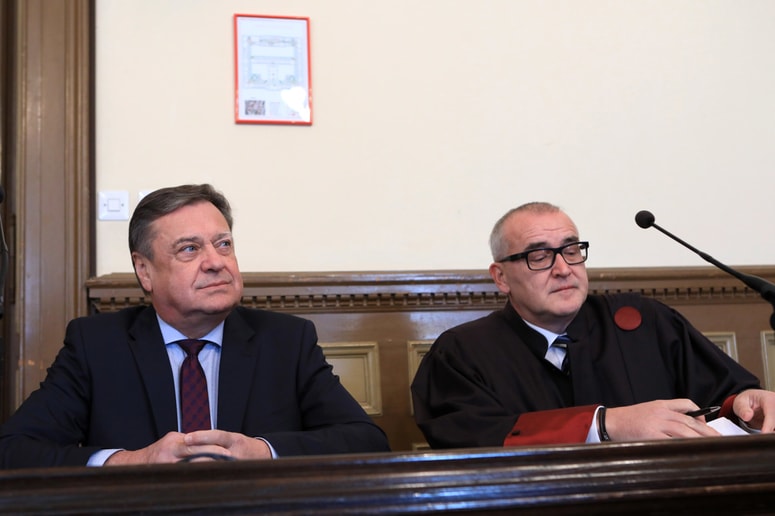 Ljubljanski župan Zoran Janković in njegov odvetnik Janez Koščak na sojenju na ljubljanskem okrožnem sodišču 