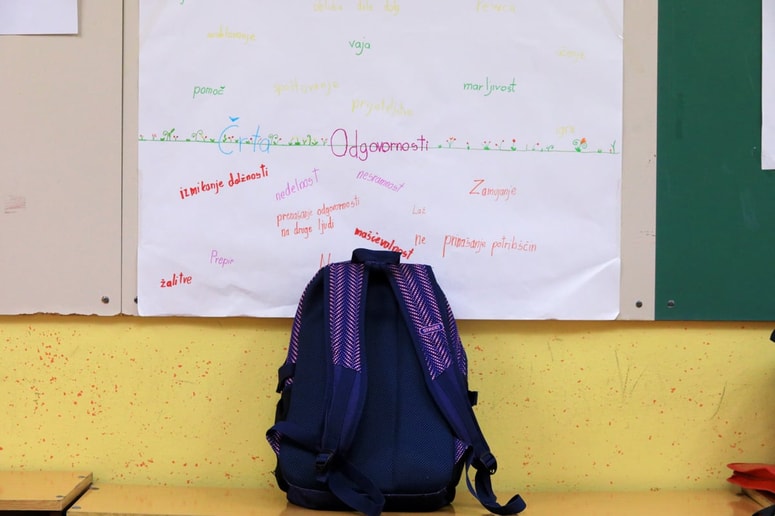 Glavna fotografija članka:(PISMO MARIBORSKIH RAVNATELJEV) Nasilje v šolah in ukrepanje: Kdaj, če ne zdaj?