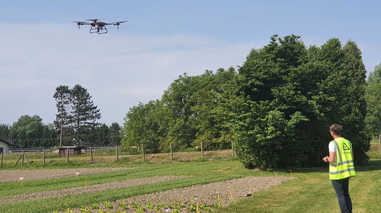 Za širšo uporabo dronov v kmetijstvu bodo najprej potrebne spremembe zakonodaje. 