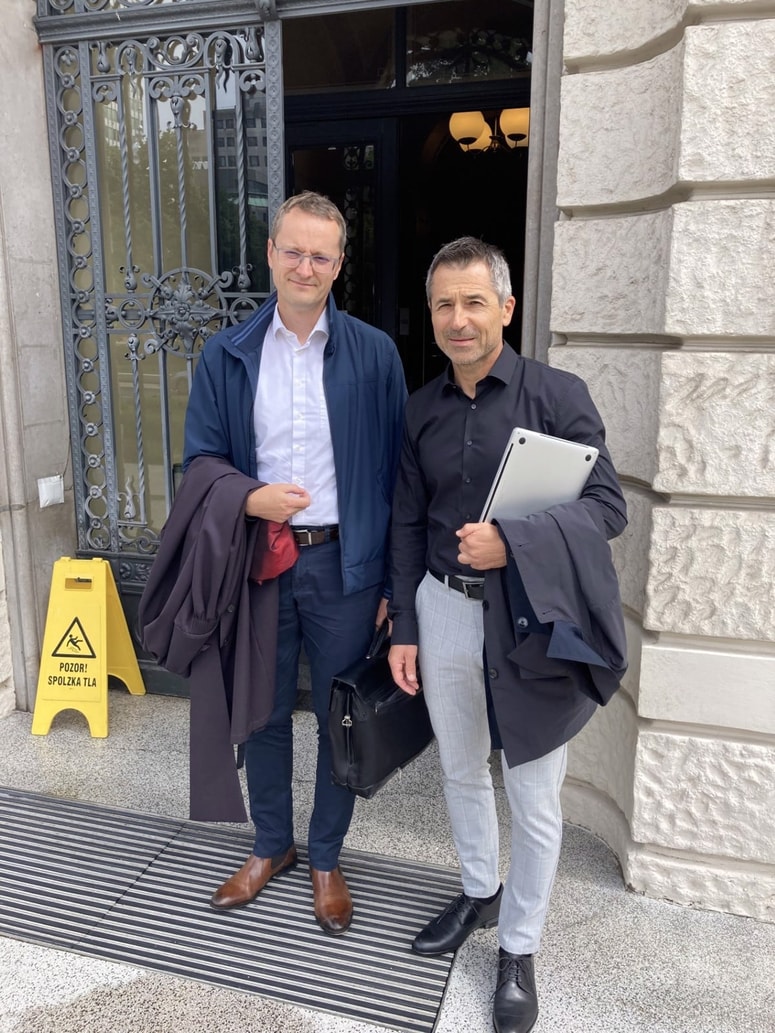 Jože Kojc in njegov pooblaščenec odvetnik Miha Šlamberger.