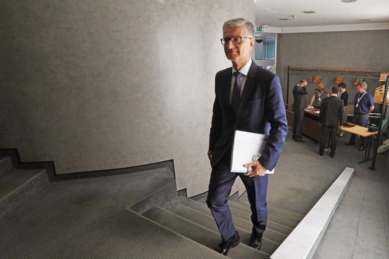 Franjo Bobinac je lani decembra postal predsednik Olimpijskega komiteja Slovenije po turbulentnem volilnem boju, ko so padale obtožbe o obljubah za glasove s figo v žepu.