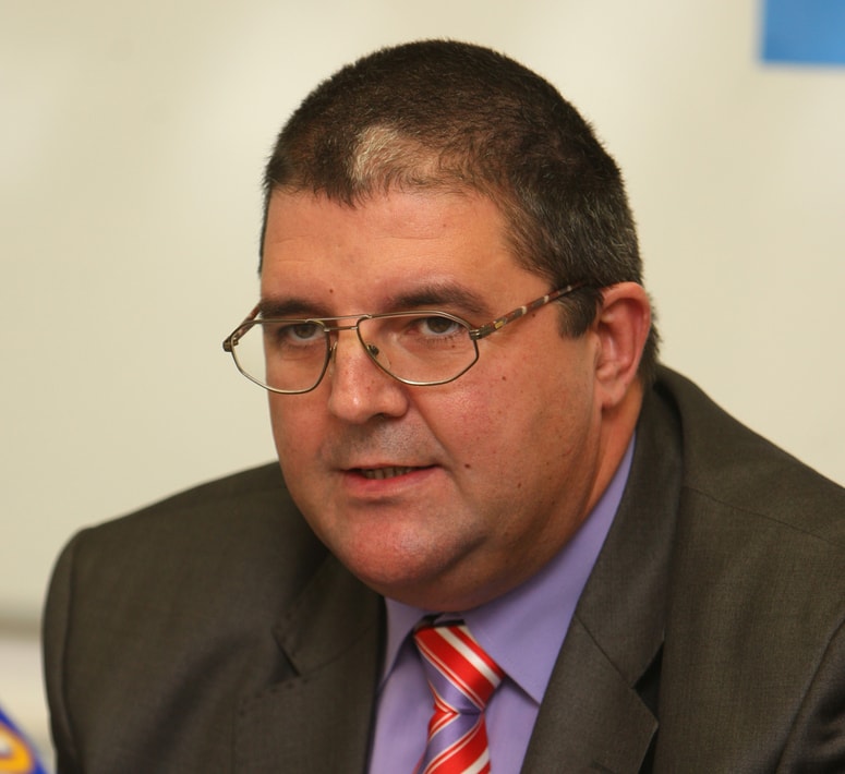 Robert Munda očitanemu prekršku ni oporekal. Sprejel je, da ga je prekršek stal 16 kazenskih točk, globo je poravnal, dejanje obžaloval in se zanj tudi javno opravičil.