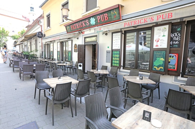 Najemniki ​Patrick's Puba bi po novem plačevali dobrih 250 odstotkov višjo ceno najemnine. 