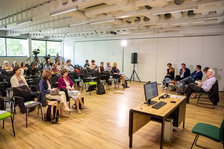 Glavna fotografija članka:Diacomet, sodeluje tudi ljubljanska fakulteta za družbene vede: V pripravi državljanski kodeks dobrega komuniciranja