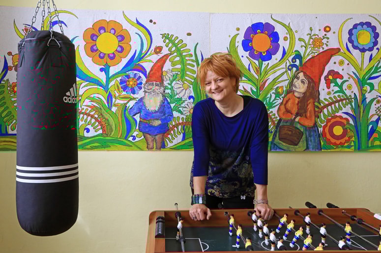 "Entuziazem zaposlenih za delo z mladimi in širjenje vrednot prostočasnih dejavnosti, ekologije, letovanj in vsega drugega, kar počnemo, je veliko vredno in se ne upira sodobnim tehnologijam, ampak gre z njimi z roko v roki," pravi Nina Babič, nova predsednica ZPM Maribor. 