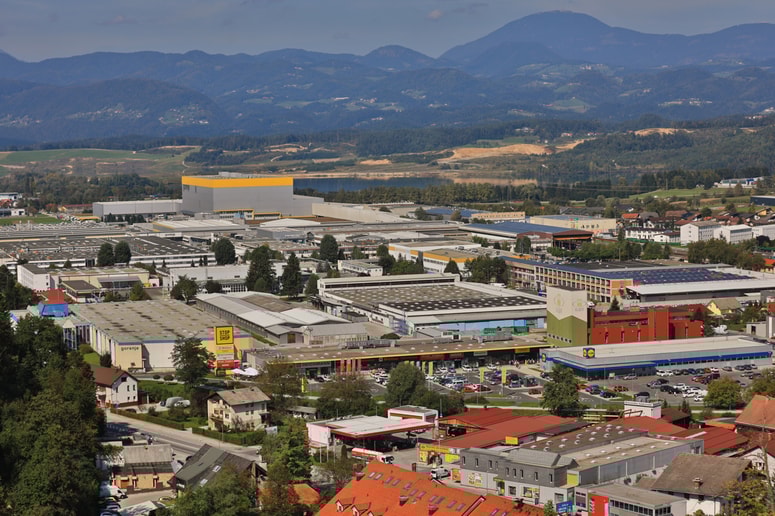 Razmere bodo zaostrene še dalj časa, gospodarstveniki pa pričakujejo hitre in enostavne ukrepe.
 