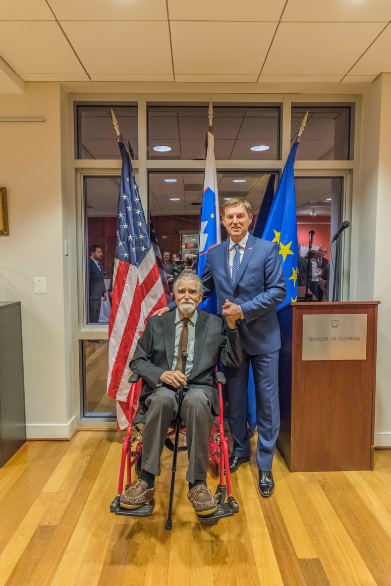 Vladimir Pregelj in slovenski zunanji minister Miro Cerar.