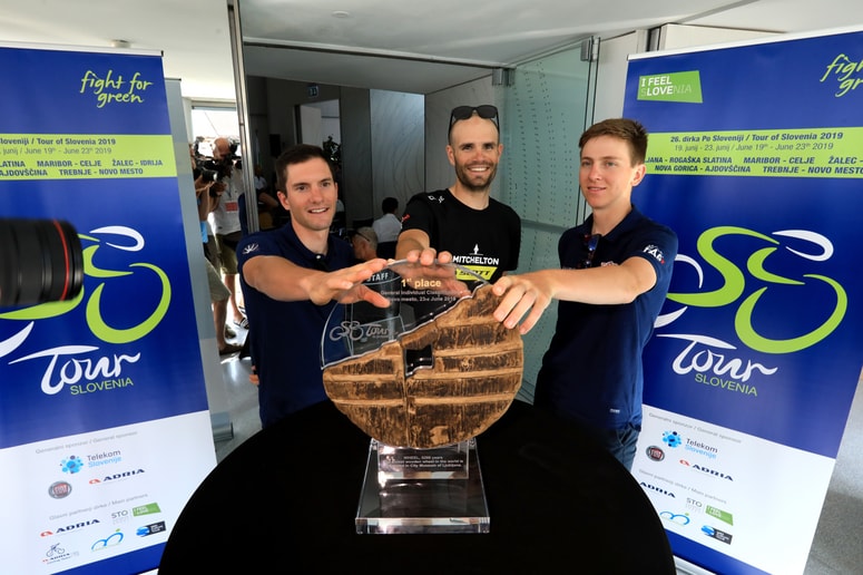 Polanc, Mezgec in Pogačar so položili roko na glavno trofejo.
