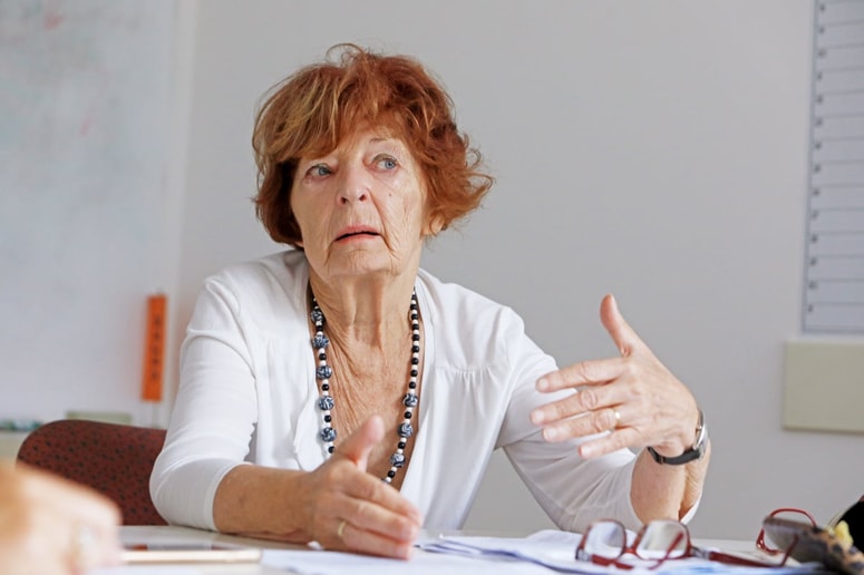 Francka Ćetković opozarja na slab položaj upokojencev, ki jim ga bo podražitev dopolnilnega zavarovanja še poslabšala.