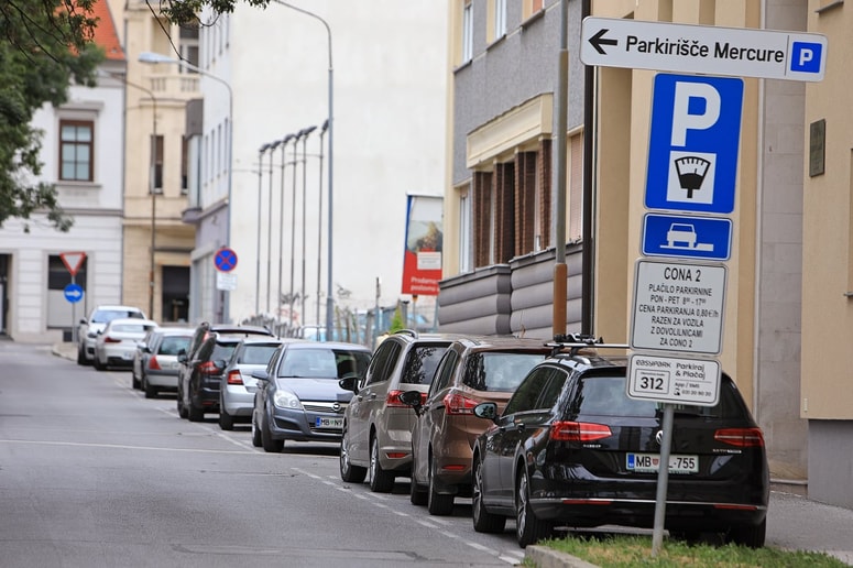 Glavna fotografija članka:Ko pozabite, v kateri coni ste parkirali