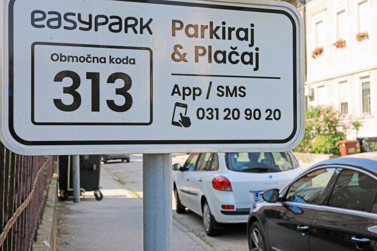 Ko uporabnik aplikacije prvič parkira na kateremkoli parkirnem območju v Mariboru, aplikacija zabeleži, da je to uporabnik iz Maribora. 