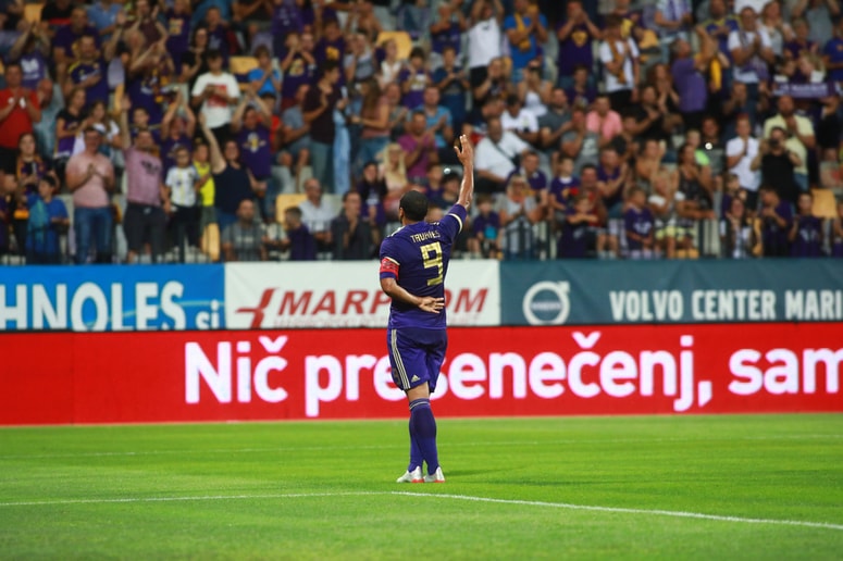 Glavna fotografija članka:(BRANJE) "Pa Tavares ni tujec, če pa je iz Šentilja"