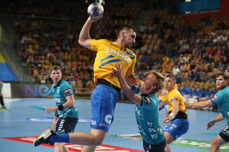 Josip Šarac se je med tednom poškodoval na tekmi s Trimom in v nedeljo verjetno ne bo stoodstoten. 