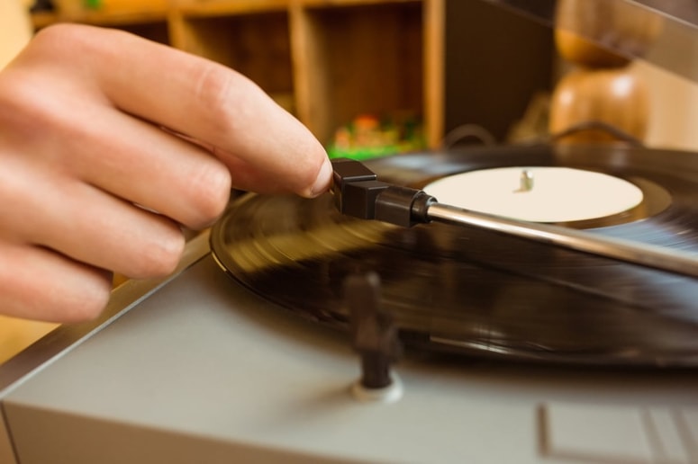 Glavna fotografija članka:Poslovil se je znani slovenski DJ Damjan Bizilj