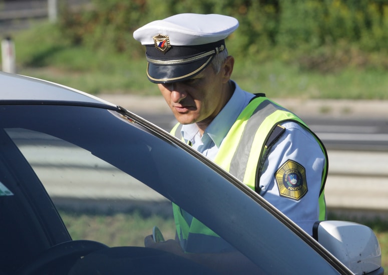 Branko Pivljakovič, polcist, je osumljen, da je trgoval s policijskimi podatki. 