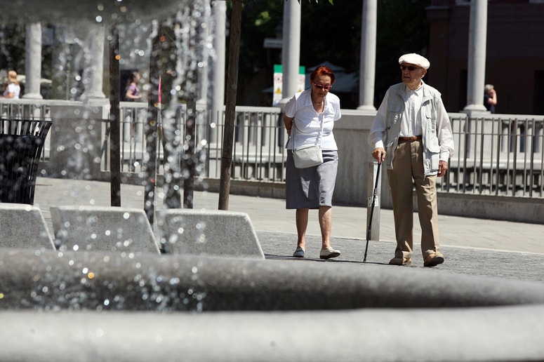 Upokojenci imajo zaradi varčevalnih ukrepov še vedno za 7,2 odstotka nižje pokojnine.
