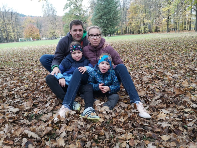 12 april 2007, Maribor - Čiščenje zapuščene hiše na Teznu, Slekovčeva ulica 17 