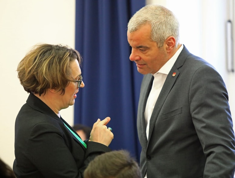 Lidija Divjak Mirnik je prepričana, da je dovolj razlogov za Arsenovičev odstop.