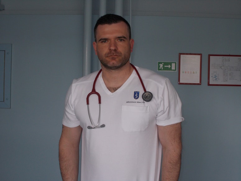 Glavna fotografija članka:Zdravnik pri rokometaših: Vrhunski šport ni posebej zdravo početje