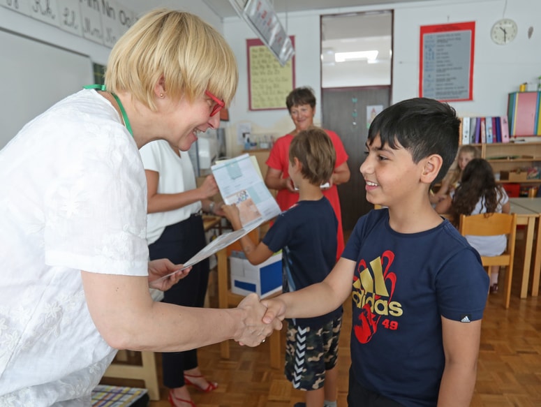 Minister bo opravili pogovor s prvopodpisniki peticije strokovnjakov, ki mu očitajo, da se je bele knjige lotil neresno. 