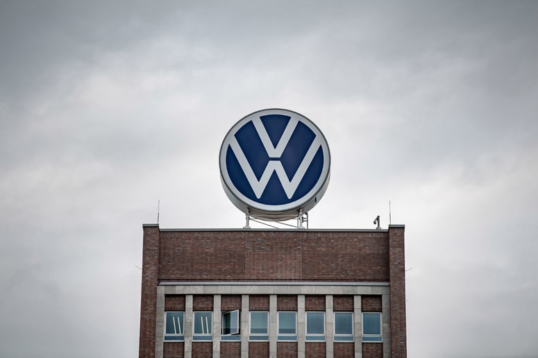 Glavna fotografija članka:Koronavirus tudi v avtomobilski industriji