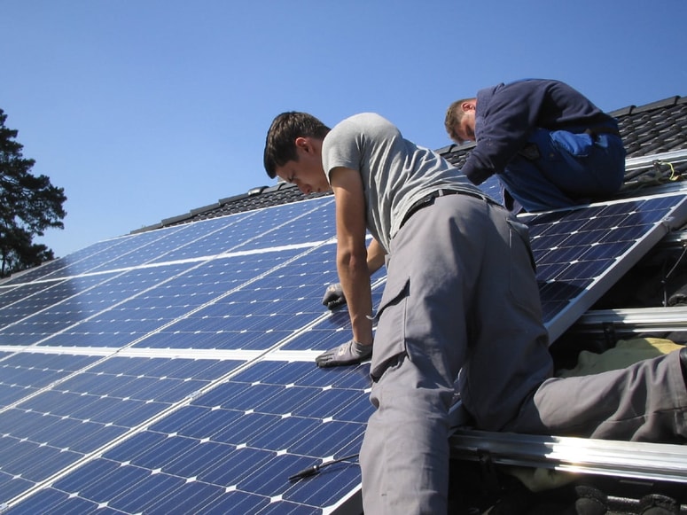 Glavna fotografija članka:Vroča delovna mesta: Kdo vse trenutno zaposluje v Mariboru in okolici ter kaj ponuja?