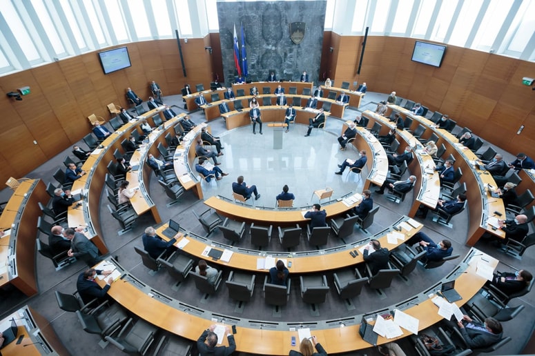 Glavna fotografija članka:Vlada se pripravlja na pesimistični scenarij