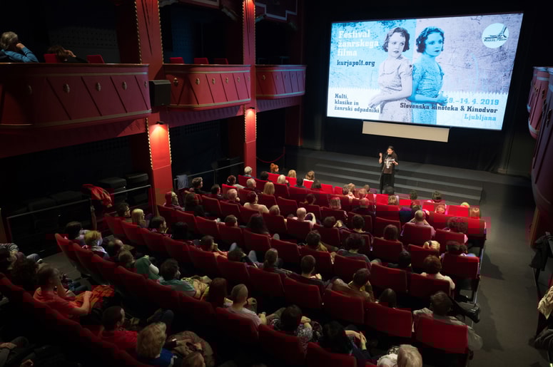 Kurja polt se ne seli na splet.