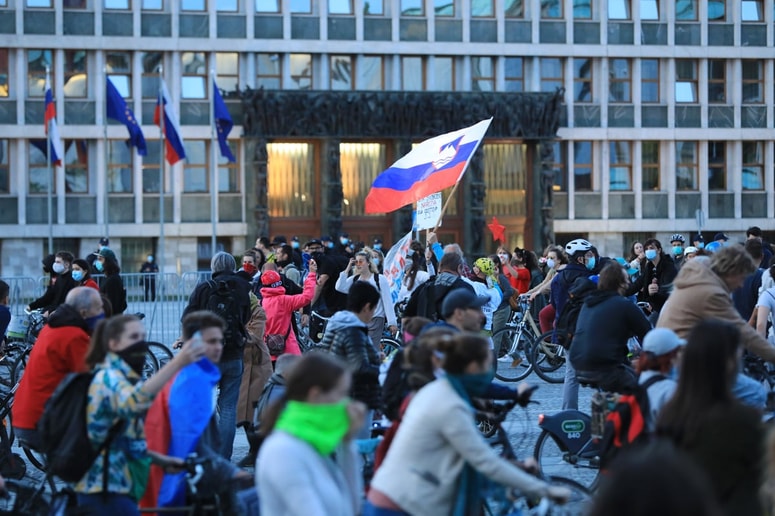 Glavna fotografija članka:(REKLI SO) Boris Dežulović: Pozabljamo Janševe zasluge za kolesarski čudež