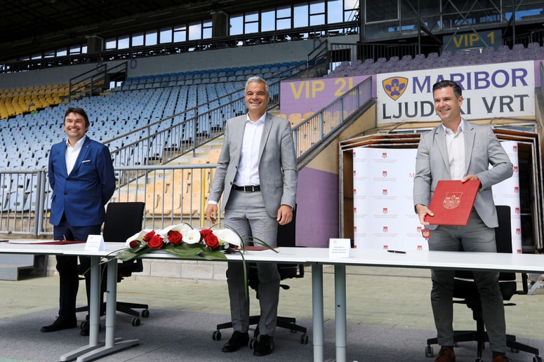 Glavna fotografija članka:(FOTO) Ljudski vrt: Prihodnji teden začetek prenove zahodne tribune