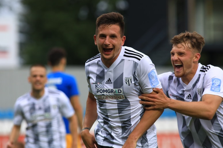 Glavna fotografija članka:(FOTO) Celje zapravilo zgodovinsko priložnost, visoko slavje Mure na Fazaneriji