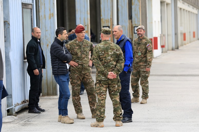 Na vojaški vaji Preskok 2020 ...