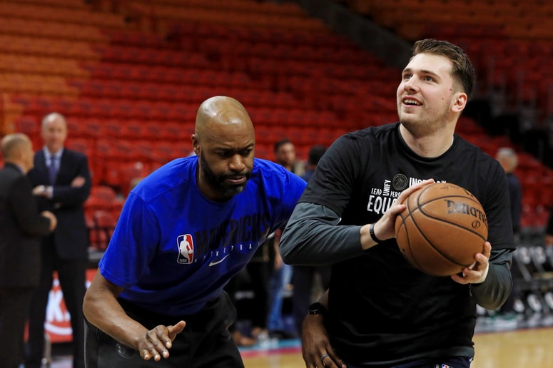 Glavna fotografija članka:(VIDEO) "Nov dan, nova čarovnija," so ob triku Dončića zapisali v Dallas Mavericks