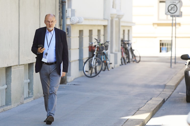 Glavna fotografija članka:Kacin: Istra in Kvarner v zelenem, ostale županije ob Jadranu rumene