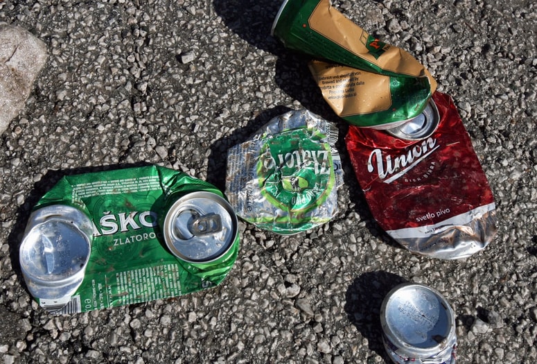 Občinska inšpekcija Skupne občinske uprave občin v Spodnjem Podravju opozarja na nedovoljeno odmetavanje pločevink in plastične embalaže v obcestne jarke. 