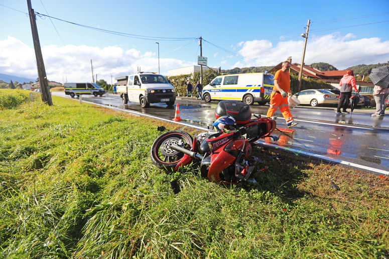 Glavna fotografija članka:Tragedija v Laznici: Motorist ni preživel trčenja v toyoto