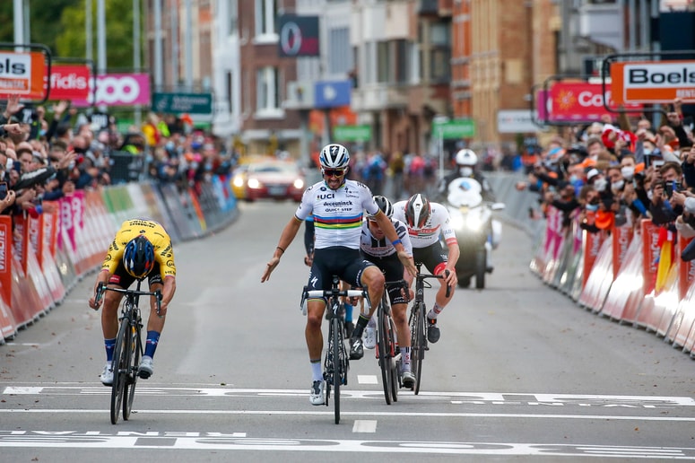 Glavna fotografija članka:Rogliču Liege-Bastogne-Liege po dramatičnem zaključku