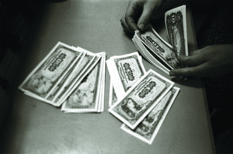 Z denarjem iz črnega fonda so podkupovali predvsem sodnike.