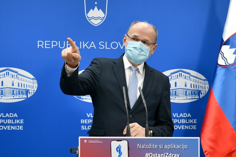 Glavna fotografija članka:Kacin o številkah in razmerah v bolnišnicah: Zadeve so videti zelo optimistično, želimo si, da bi tako tudi ostalo