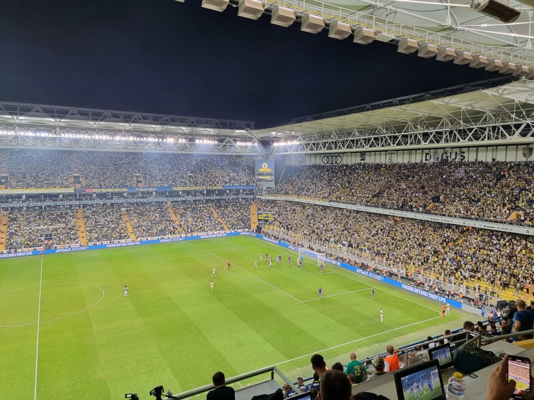 Glavna fotografija članka:Evropska pot vijoličastih: Fenerbahče - Maribor 3:1*