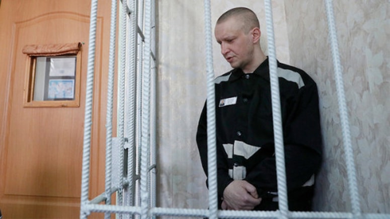 Aleksander Pičuškin bo prvih 15 let zapora preživel v samici.