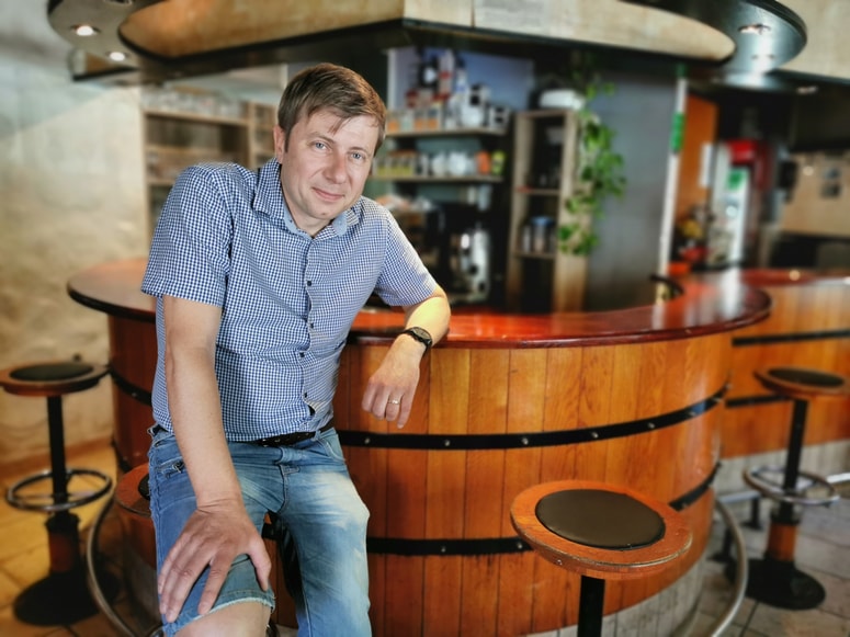 Blaž Cvar: ​"Naj tisti, ki vsa ta navodila in ukrepe piše, pride v kuhinjo ali pa naj bo med gosti v lokalu." 