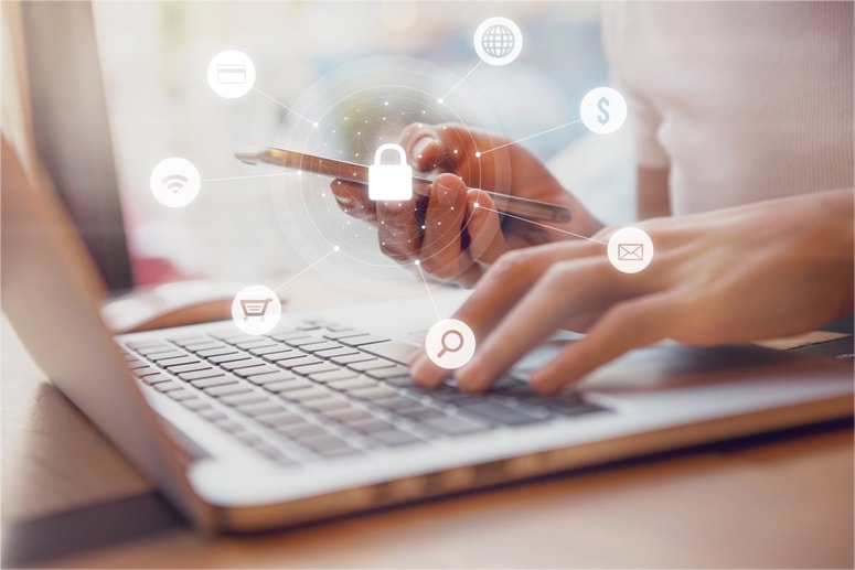 Slovenija je s programom Varni na internetu del evropske iniciative že od leta 2013. 