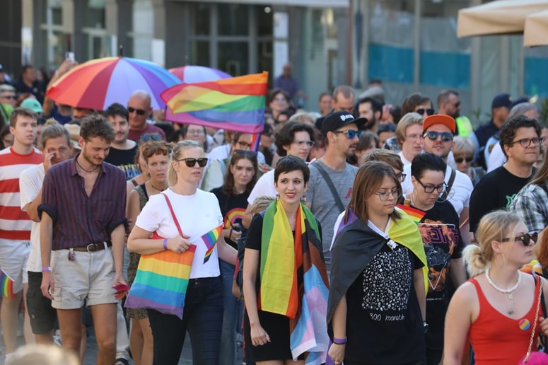 Enakopravnost in nediskriminacija v praksi pogosto ne zaživita, opozarjajo organizatorji parade ponosa
